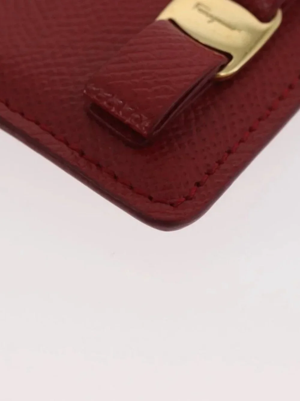 Salvatore Ferragamo Vala Neck Card Case Leather Red Gold Auth AMZ180A